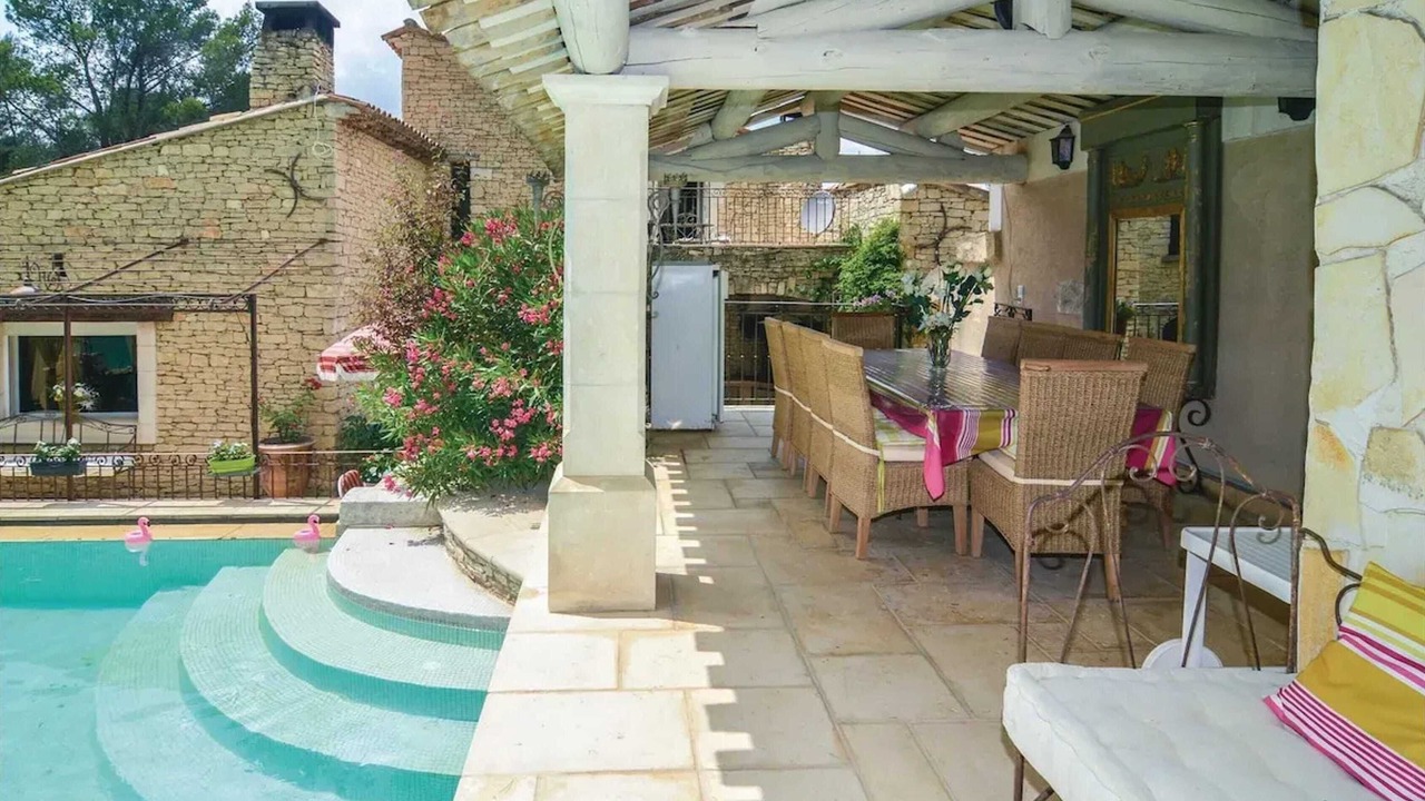 Photo of Outdoor in Orgon