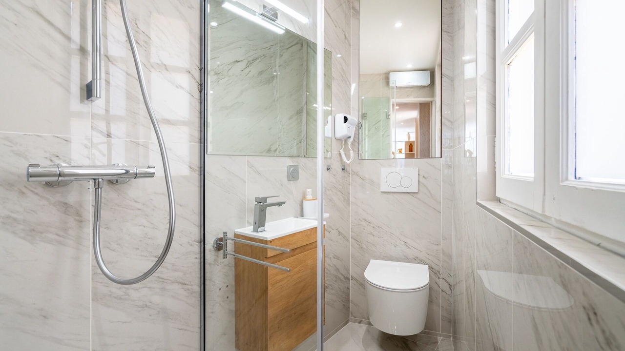 Photo of Bathroom in Salon-de-Provence