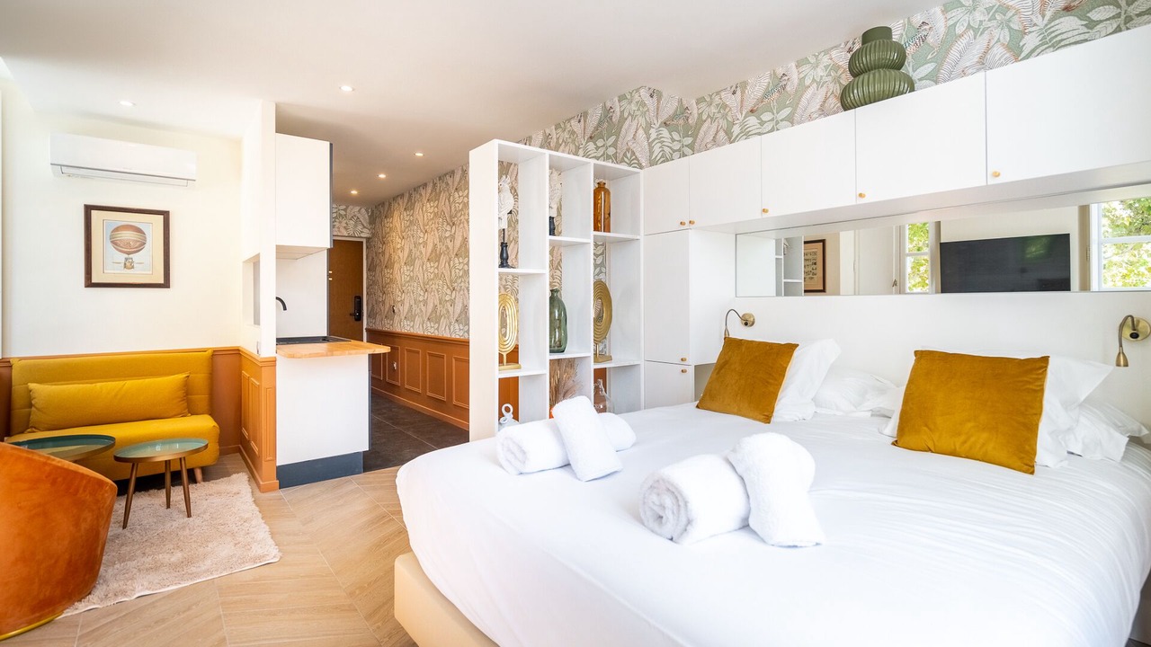 Photo of Bedroom in Salon-de-Provence