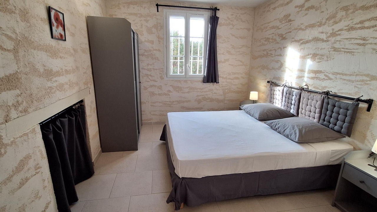 Photo of Bedroom in La Cadiere-d'Azur