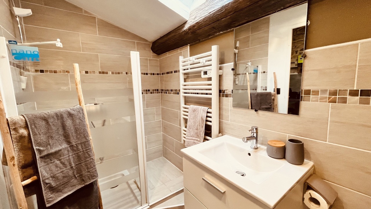 Photo of Bathroom in Route de Beaucaire