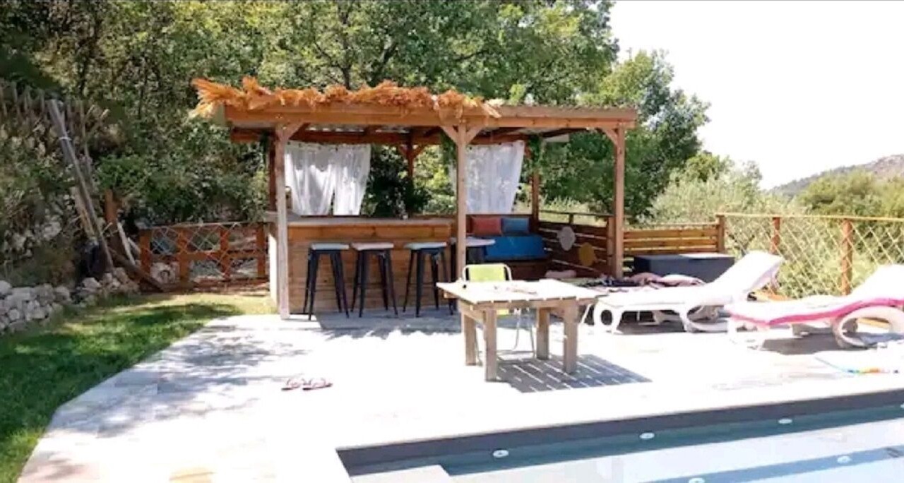 Photo of Outdoor in Simiane-Collongue