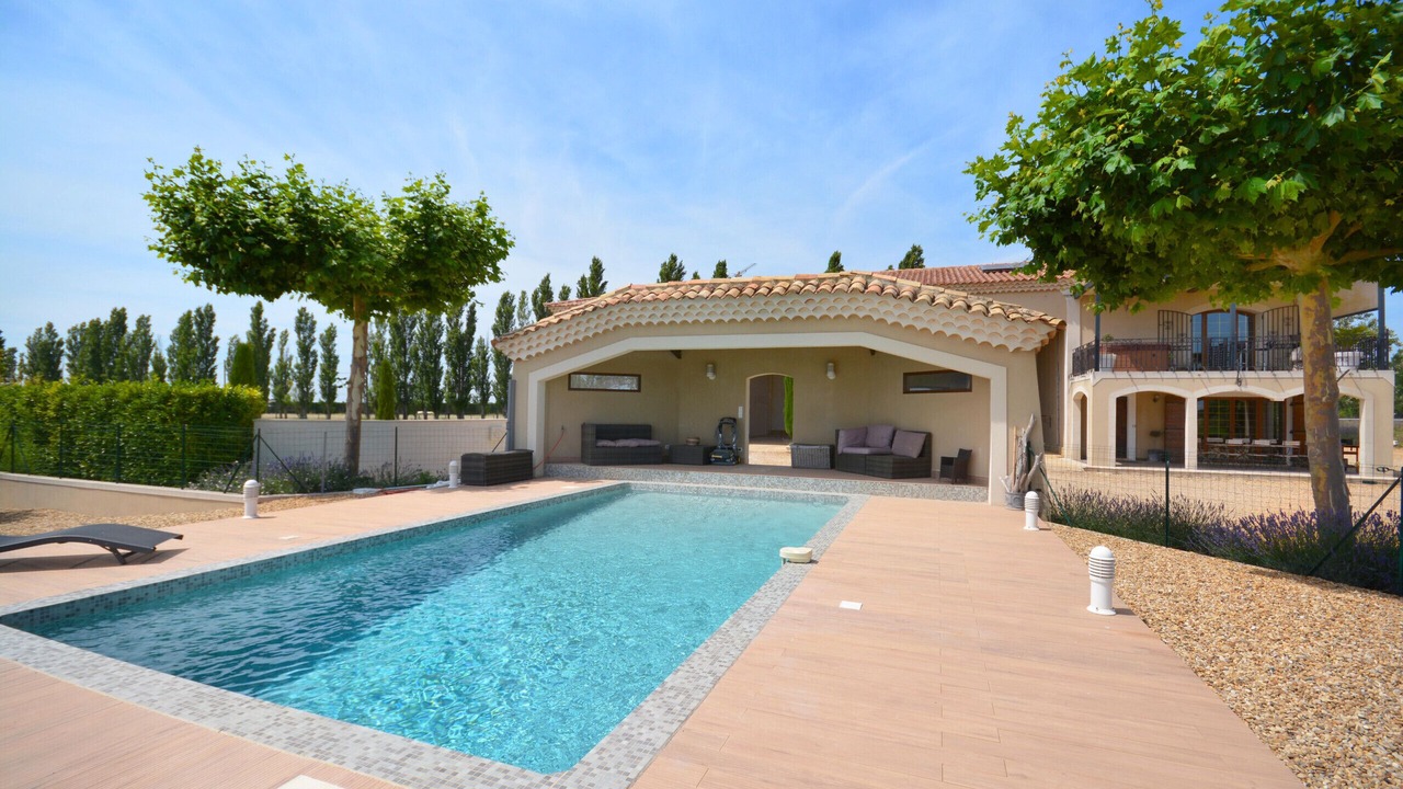 Photo of Outdoor in Arles