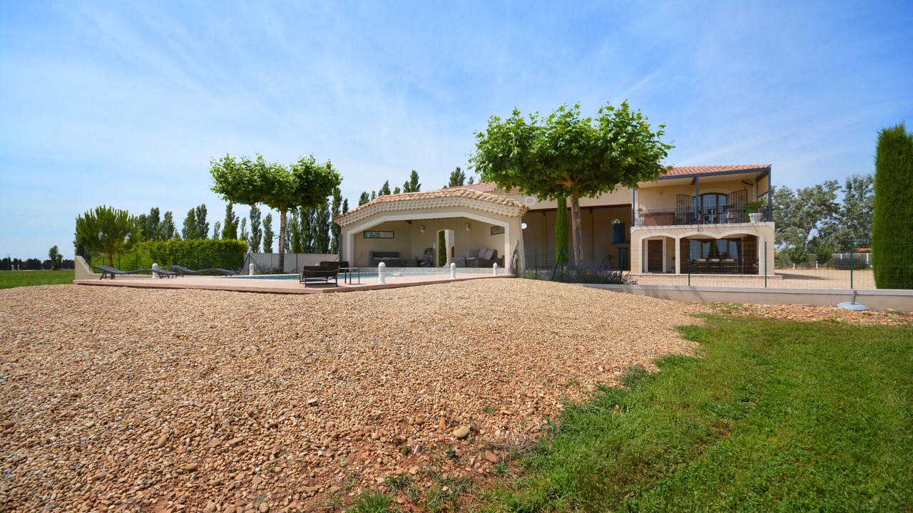 Photo of Outdoor in Arles