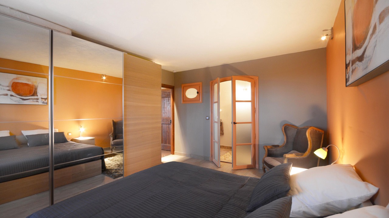 Photo of Bedroom in Arles