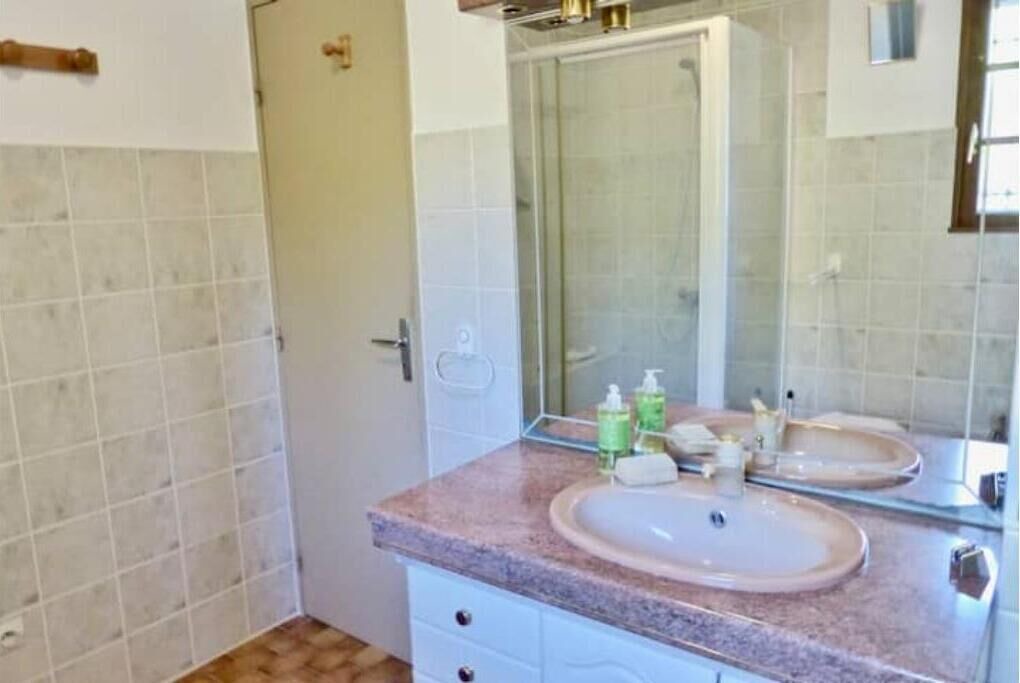 Photo of Bathroom in Tavernes