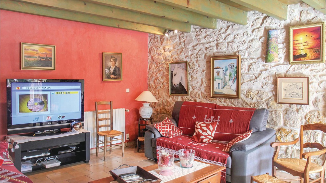 Photo of Bedroom in Saint-Andiol