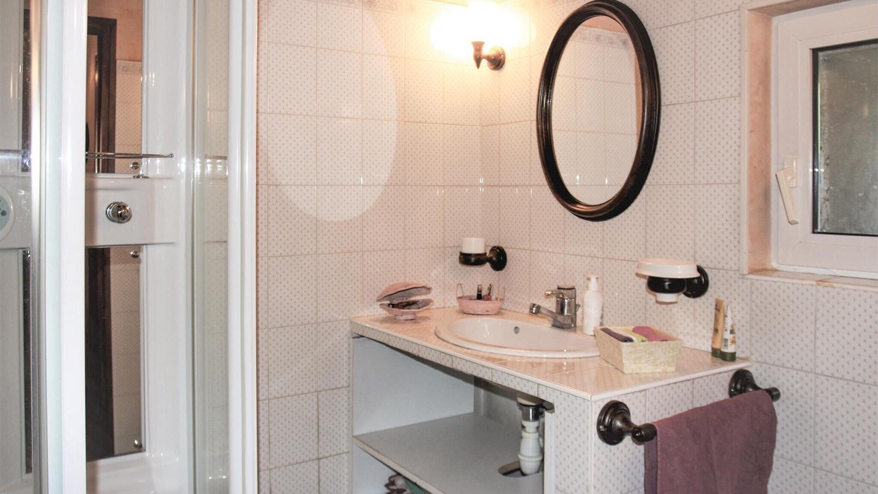 Photo of Bathroom in Saint-Andiol