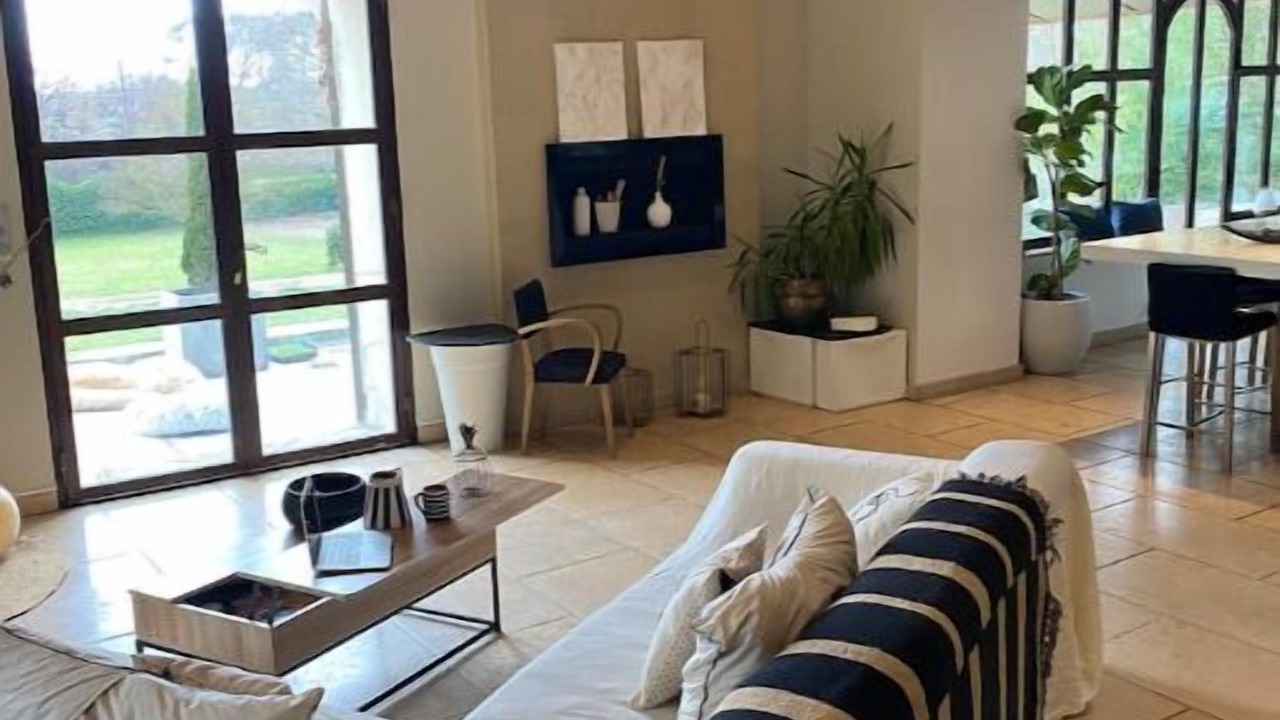 Photo of Livingroom in Aubais