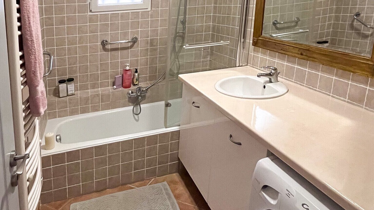 Photo of Bathroom in Saint-Raphael