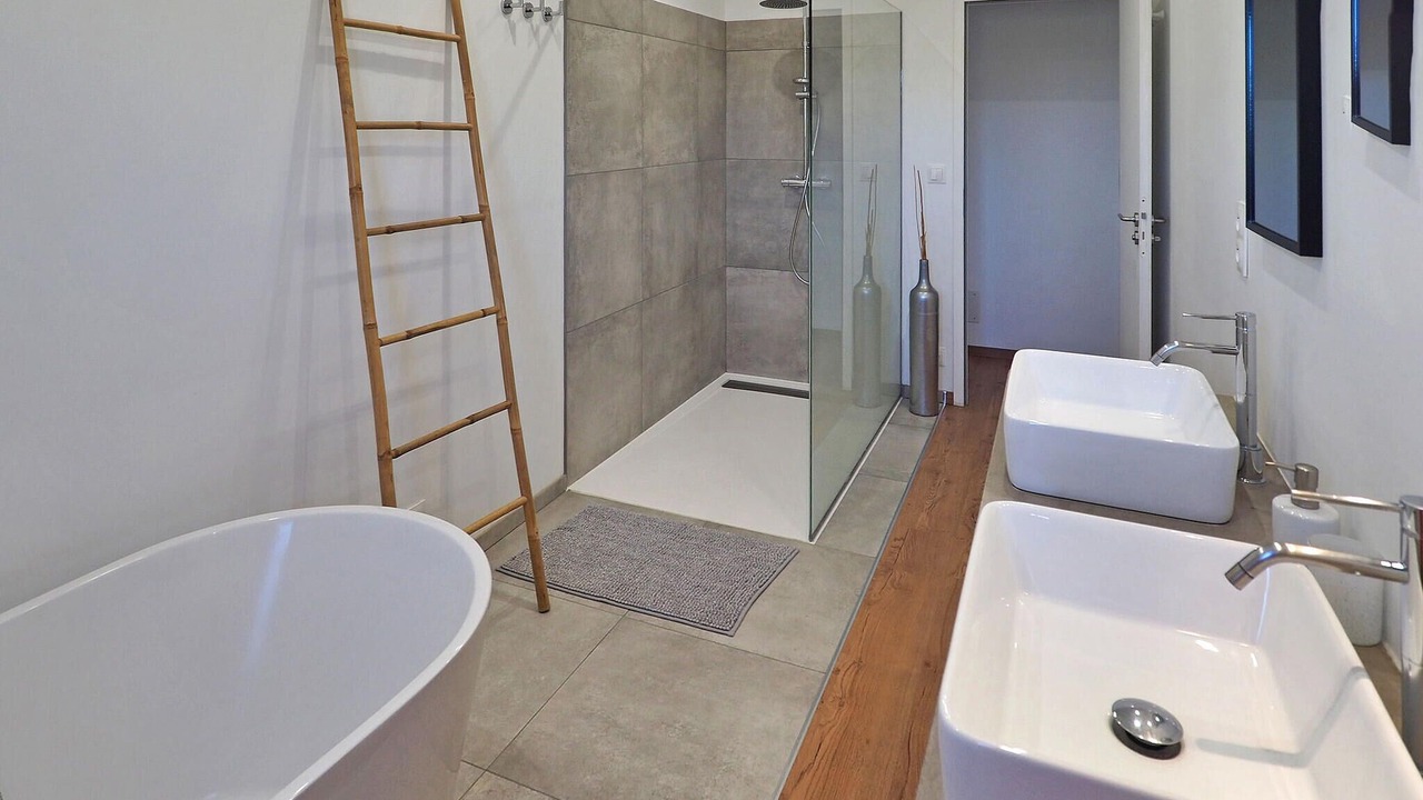 Photo of Bathroom in Maillane