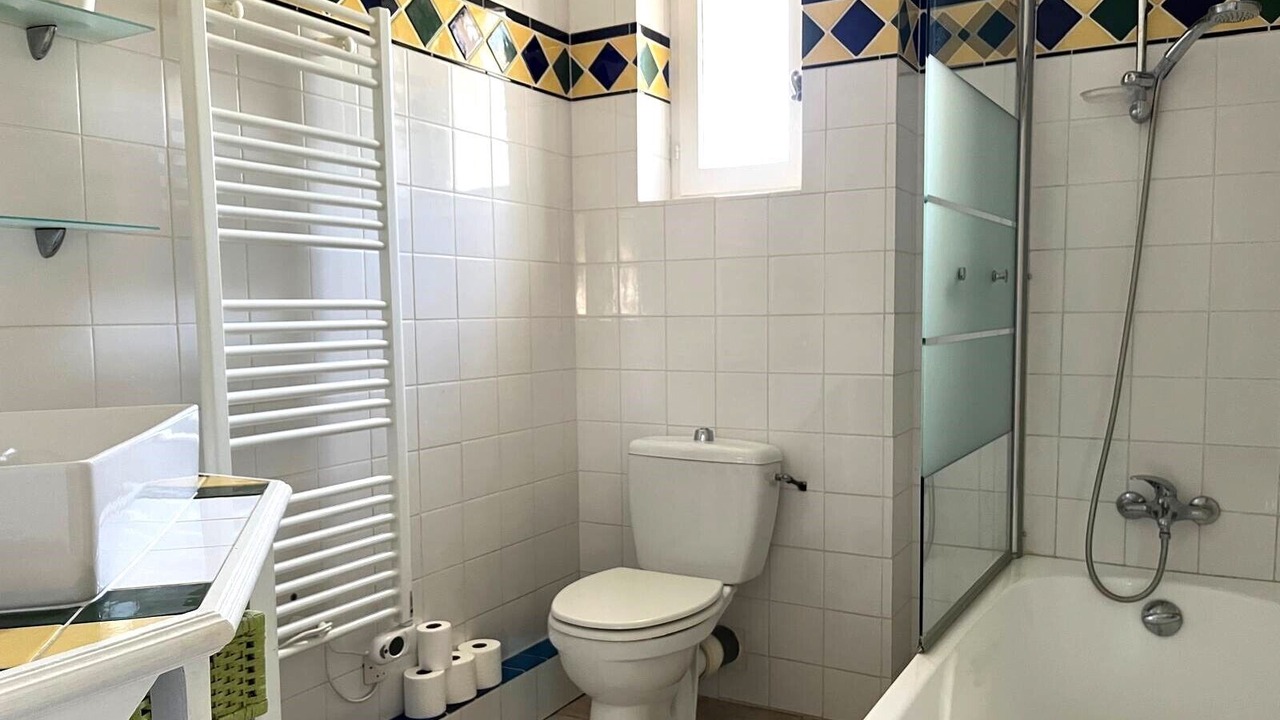 Photo of Bathroom in Ceyreste