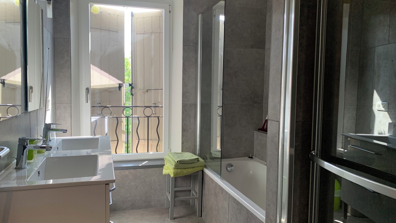 Photo of Bathroom in Eygalieres