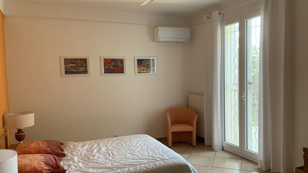 Photo of Bedroom in Hyeres