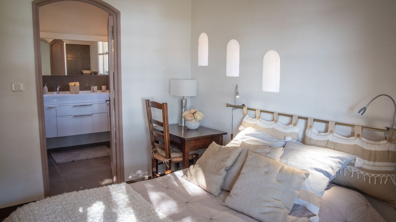 Photo of Bedroom in Saint-Chamas