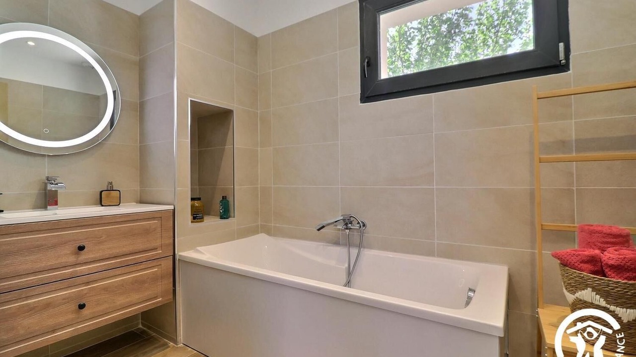 Photo of Bathroom in Graveson