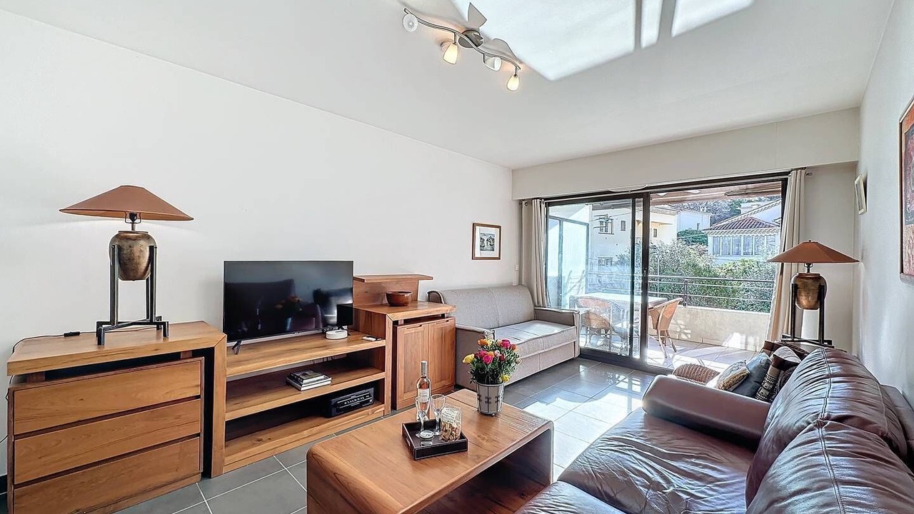 Photo of Livingroom in Prado - Republique