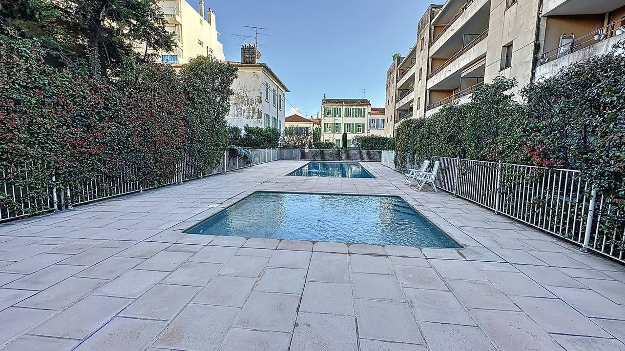 Photo of Outdoor in Prado - Republique