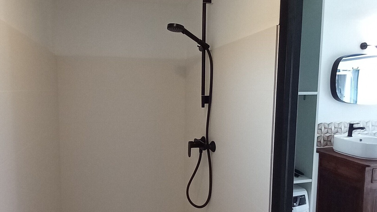Photo of Bathroom in Castelnau-de-Guers