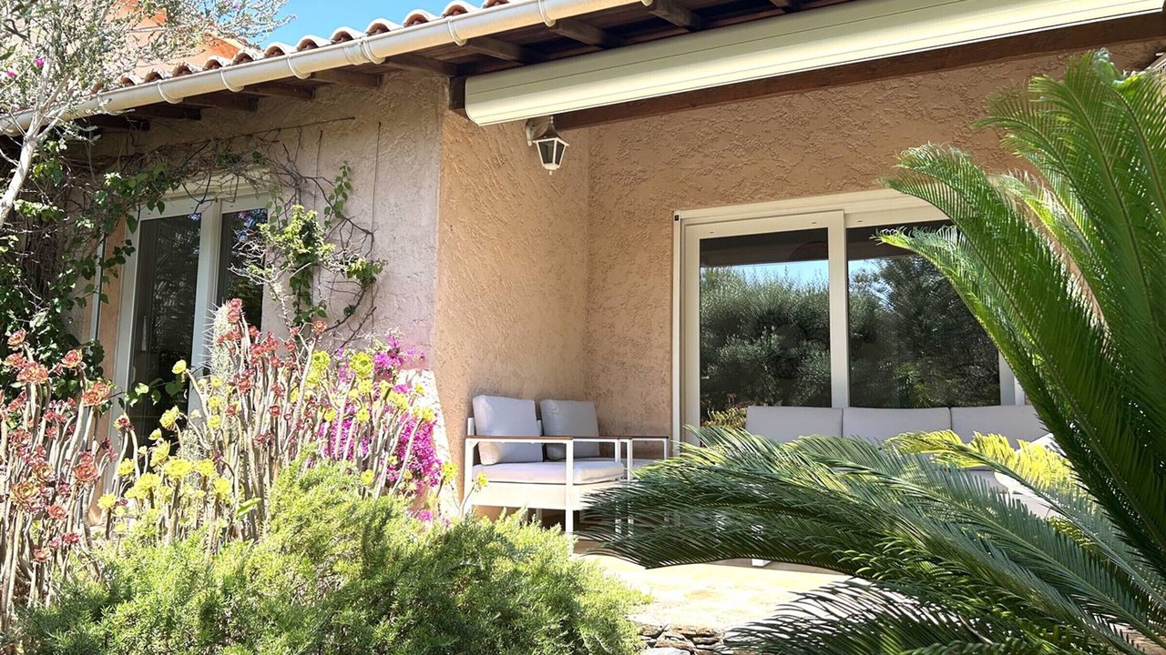 Photo of Patio Balcony in Bormes-Les-Mimosas