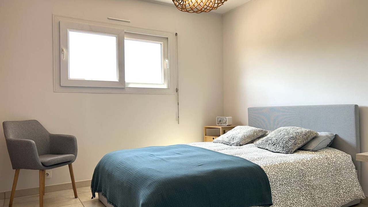 Photo of Bedroom in Bormes-Les-Mimosas
