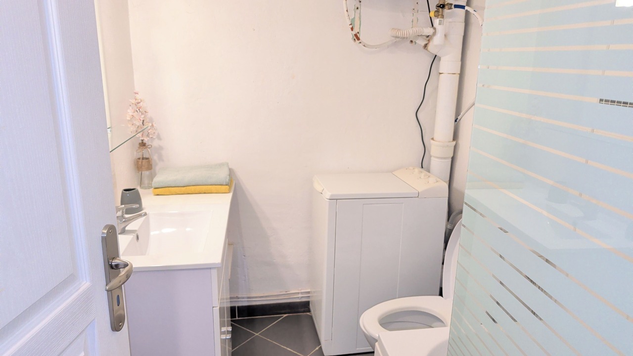 Photo of Bathroom in Portel-des-Corbieres