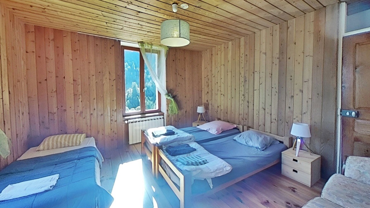 Photo of Bedroom in Molines-en-Queyras