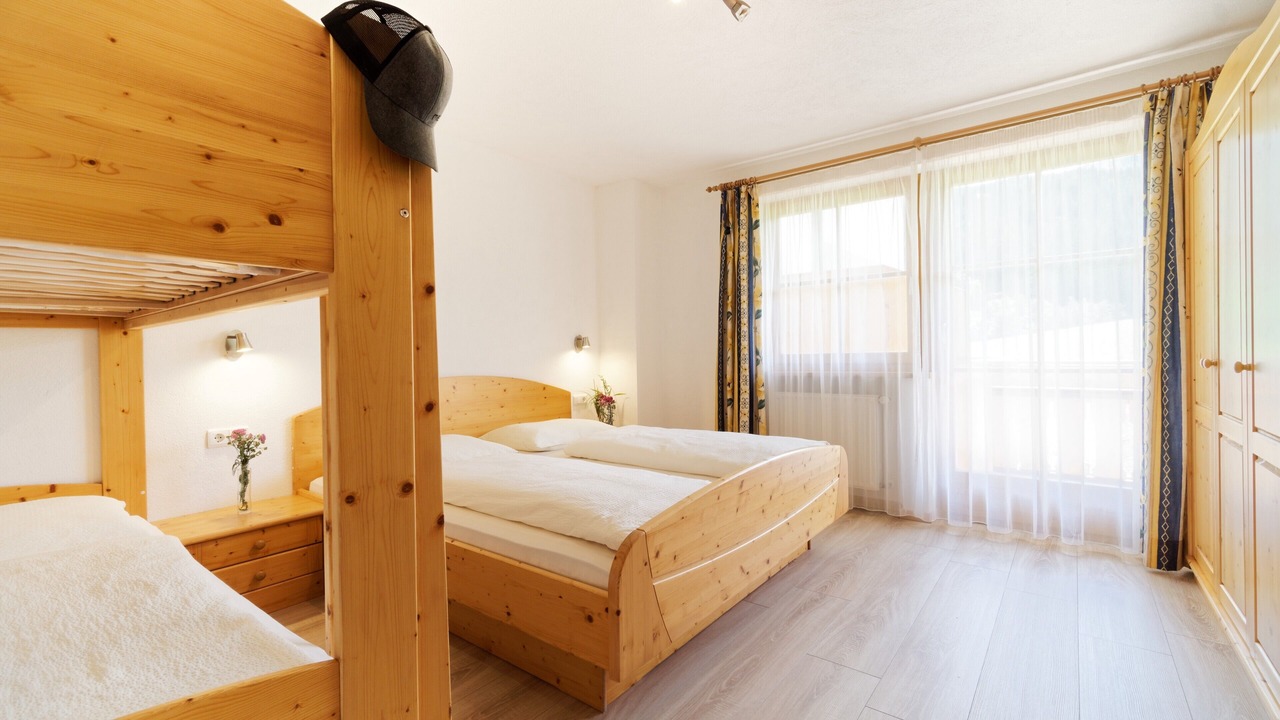 Photo of Bedroom in Racines