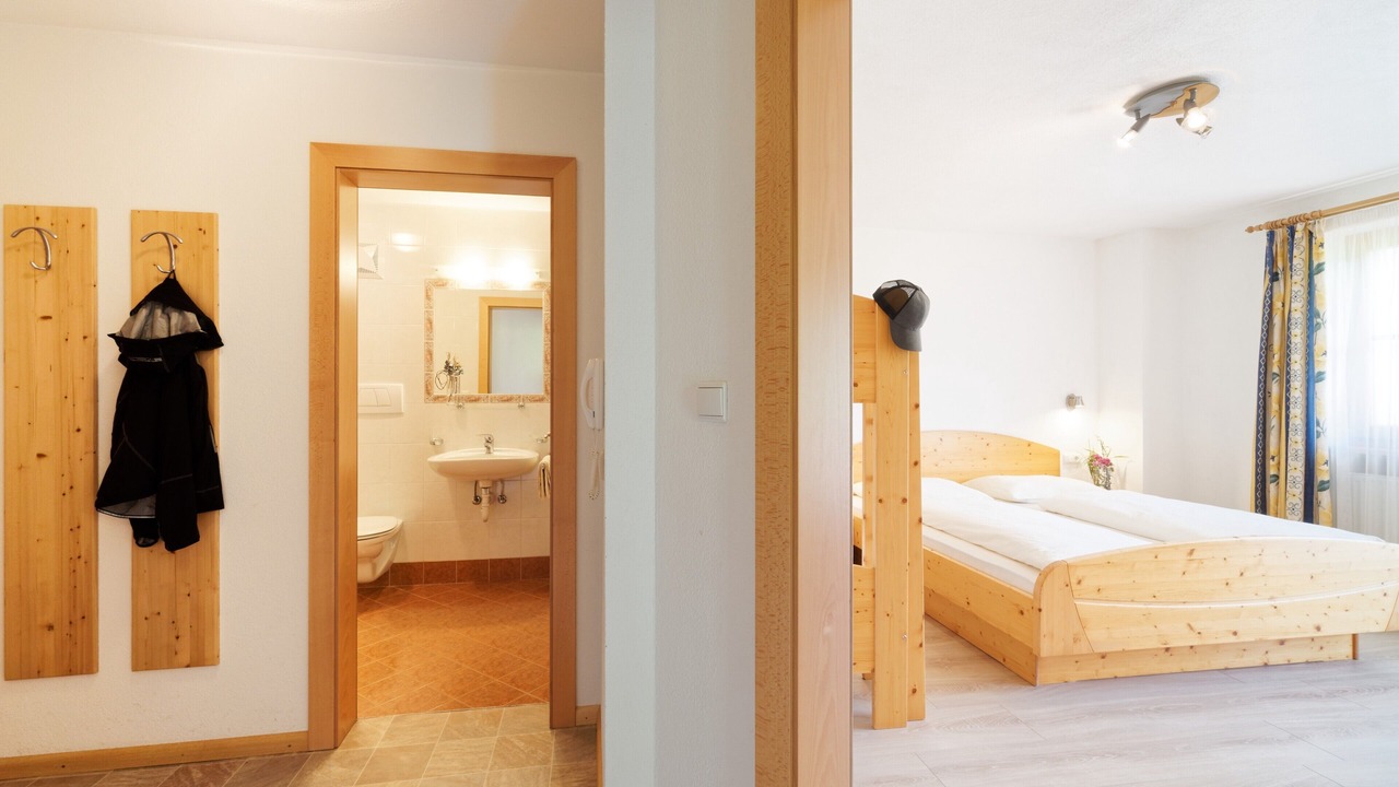 Photo of Bedroom in Racines
