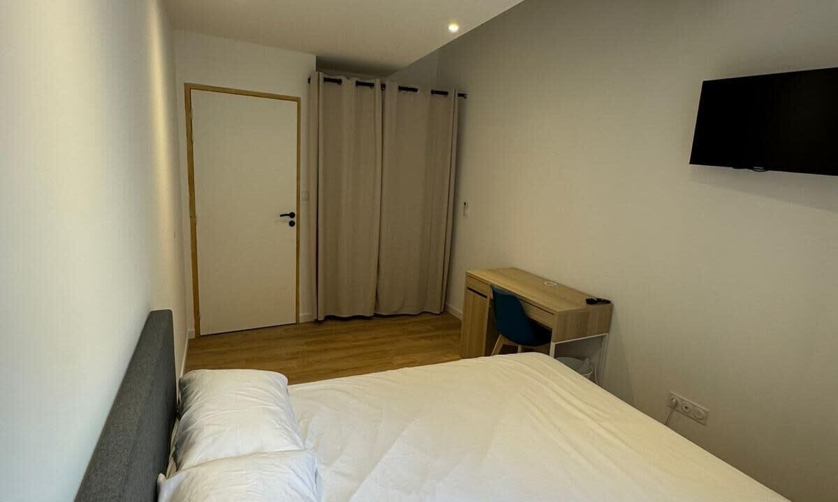 Photo of Bedroom in Faubourg