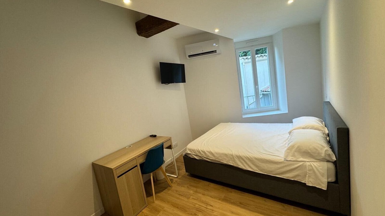 Photo of Bedroom in Faubourg
