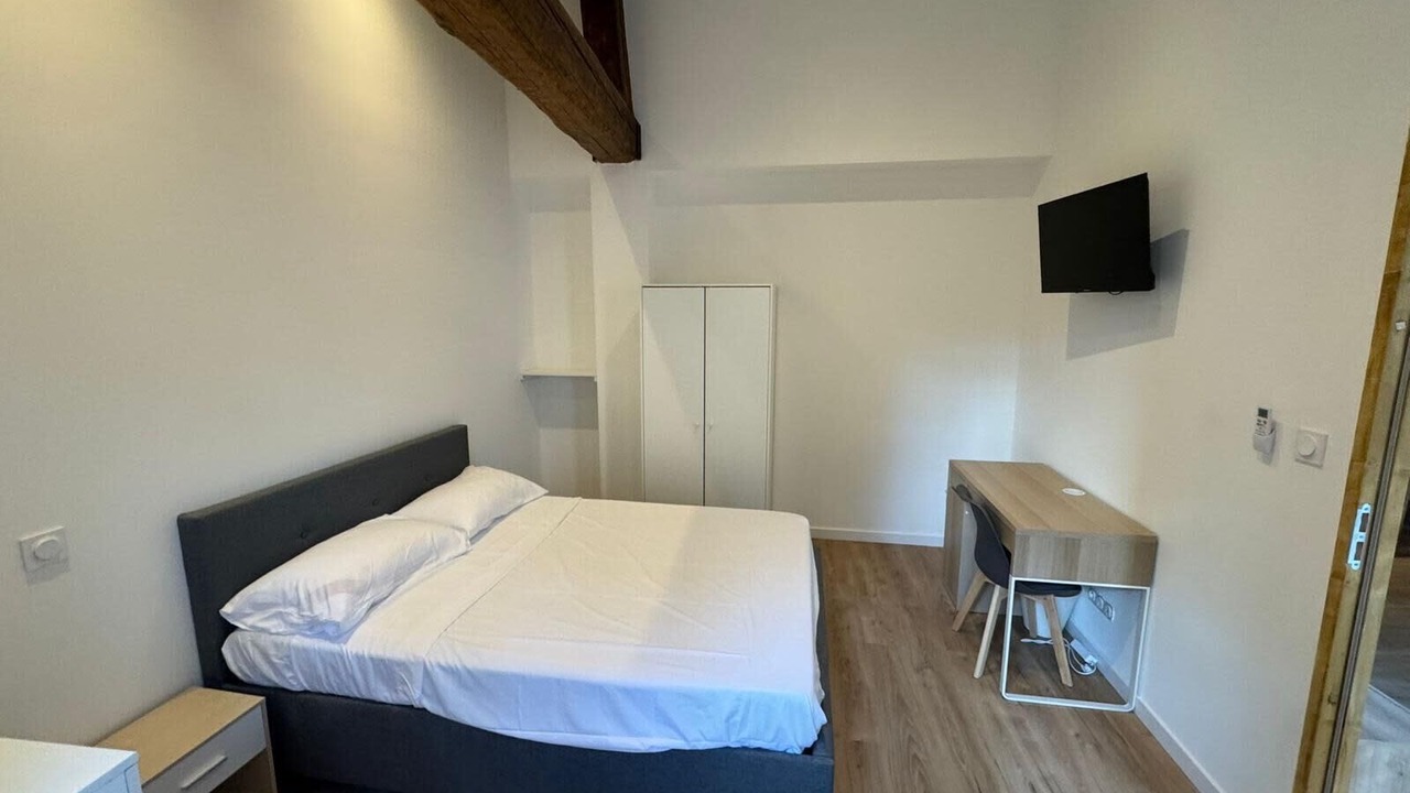 Photo of Bedroom in Faubourg