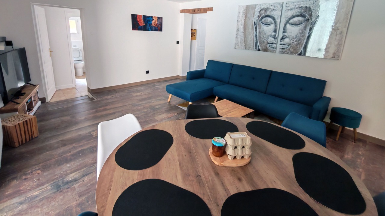 Photo of Livingroom in Costieres