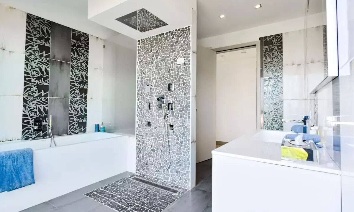 Photo of Bathroom in Mandelieu-La-Napoule