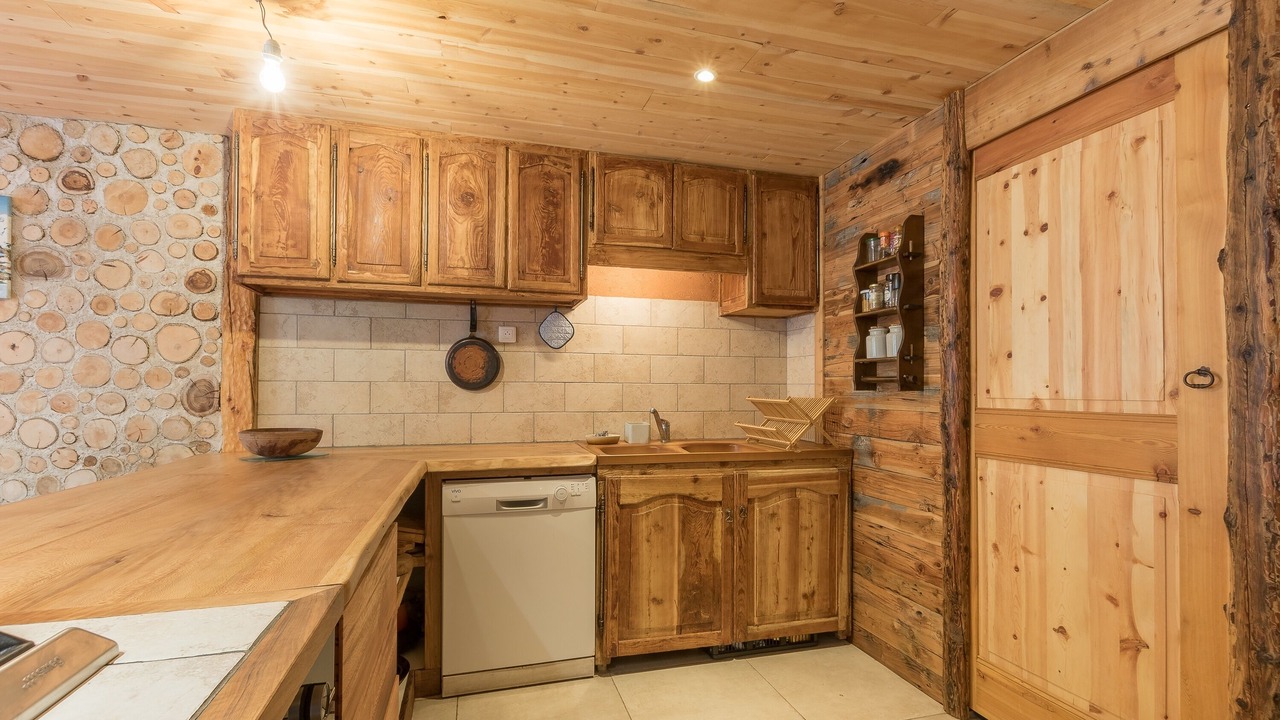 Photo of Kitchen in Saint-Paul-sur-Ubaye