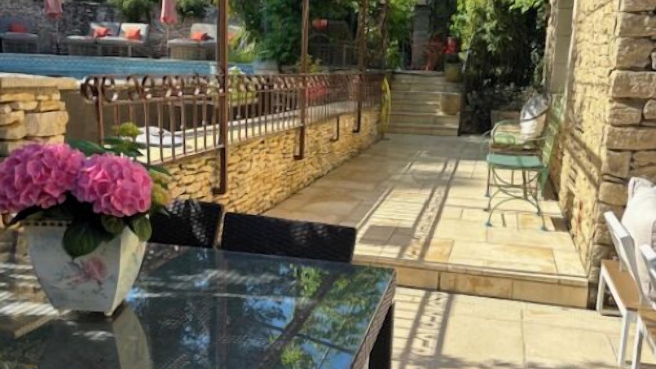 Photo of Outdoor in Orgon