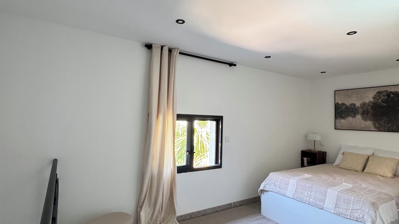 Photo of Bedroom in Route de Beaucaire