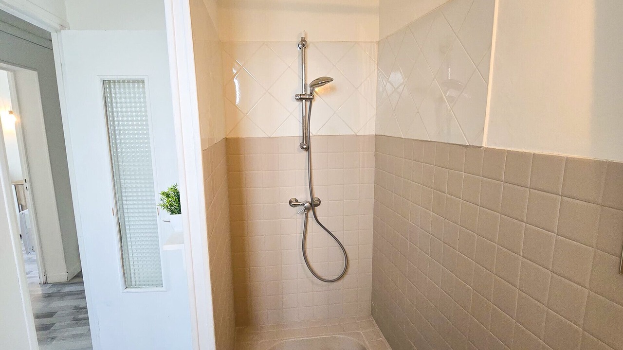 Photo of Bathroom in Chateau-Arnoux-Saint-Auban