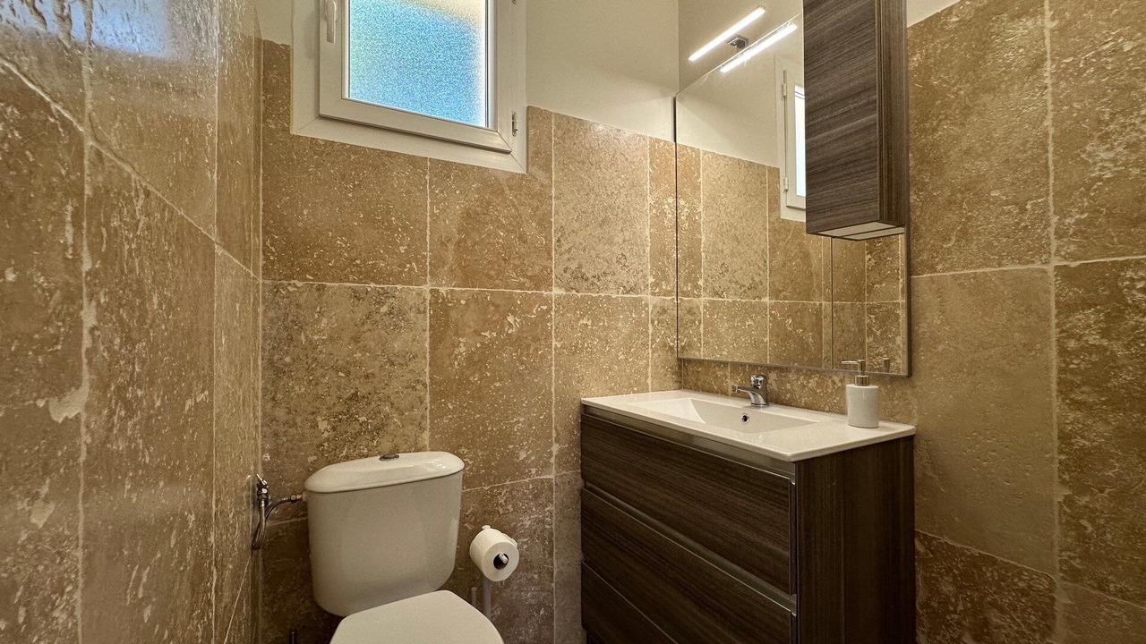 Photo of Bathroom in Tarascon