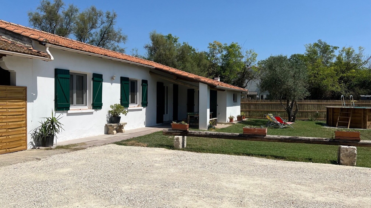 Photo of Outdoor in Arles