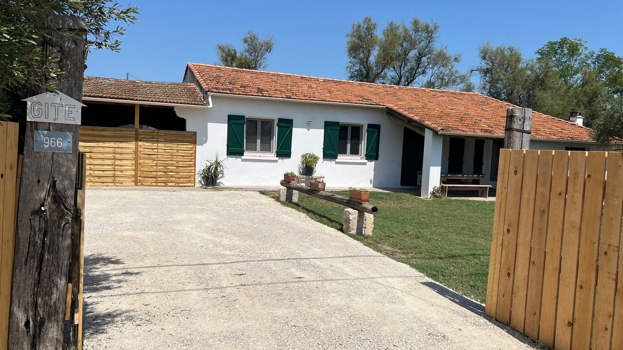 Photo of Outdoor in Arles
