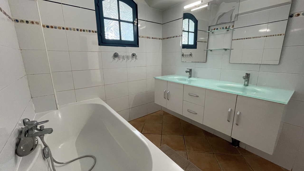 Photo of Bathroom in Ceyreste