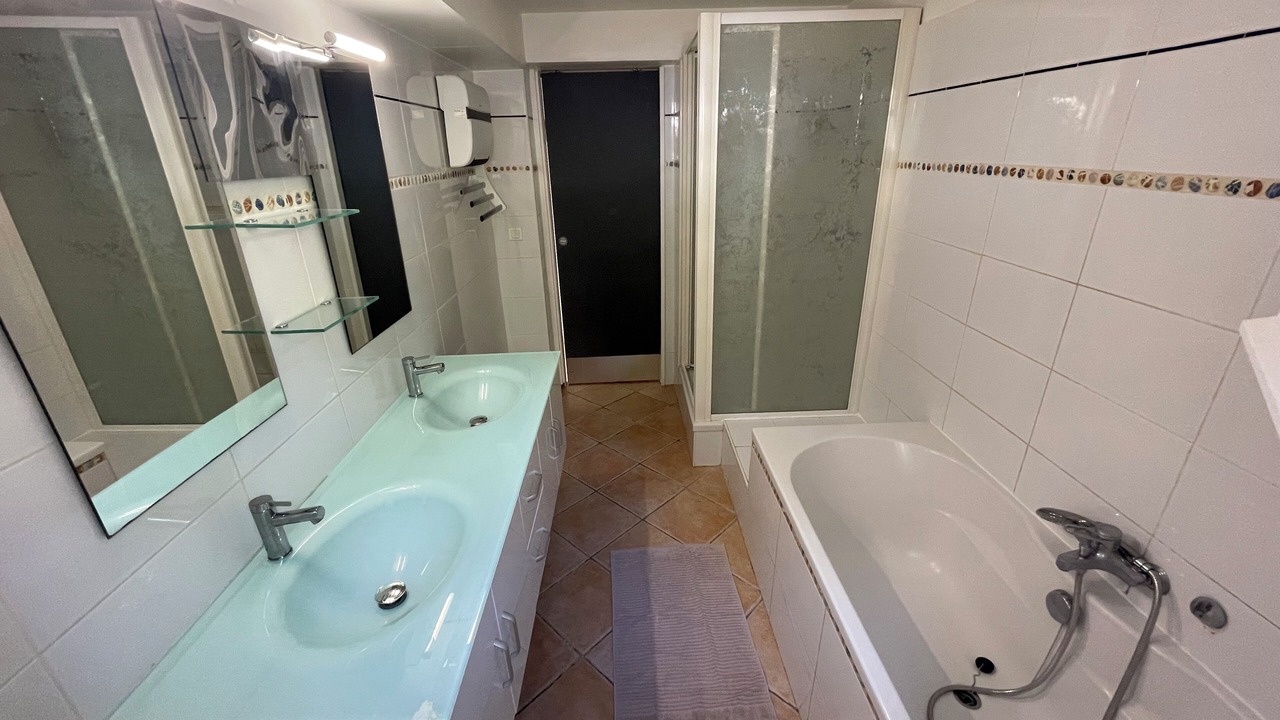 Photo of Bathroom in Ceyreste