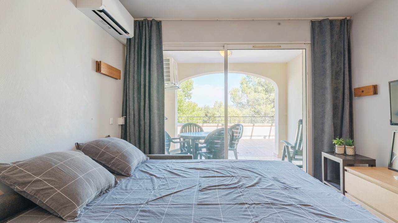 Photo of Bedroom in Pont Royal