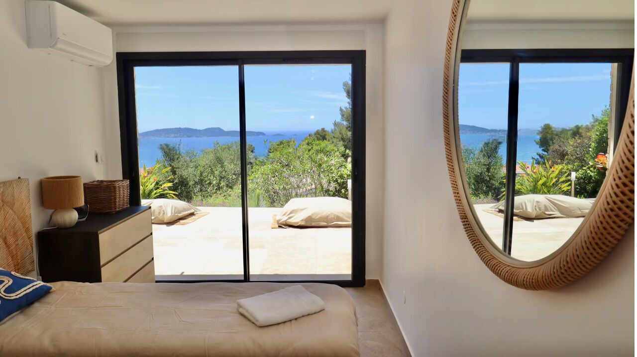 Photo of Bedroom in Hyeres