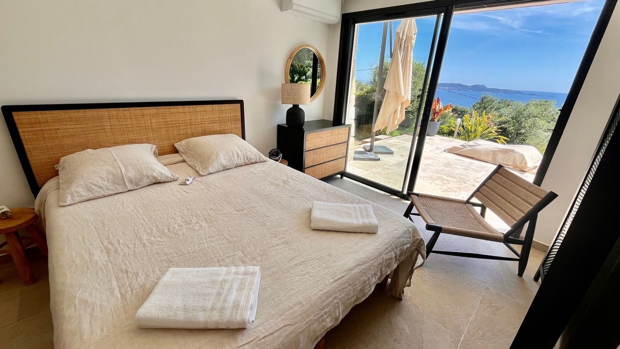 Photo of Bedroom in Hyeres