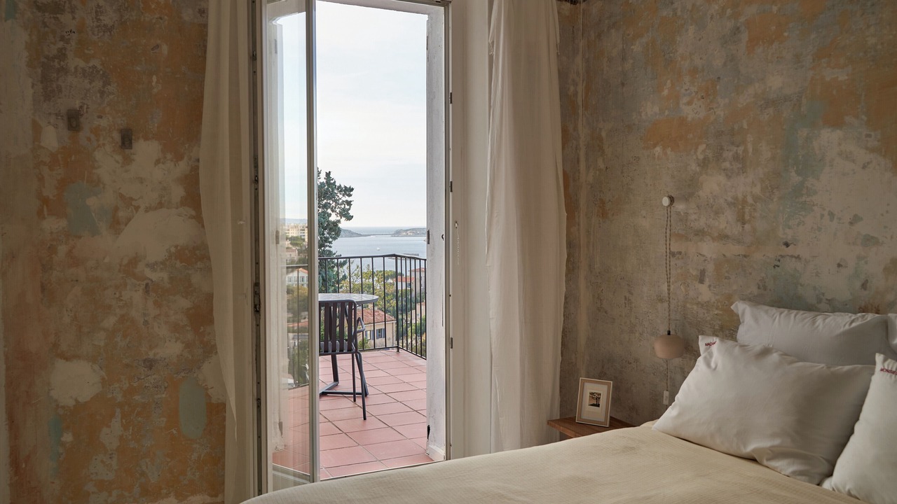 Photo of Bedroom in Roucas-Blanc