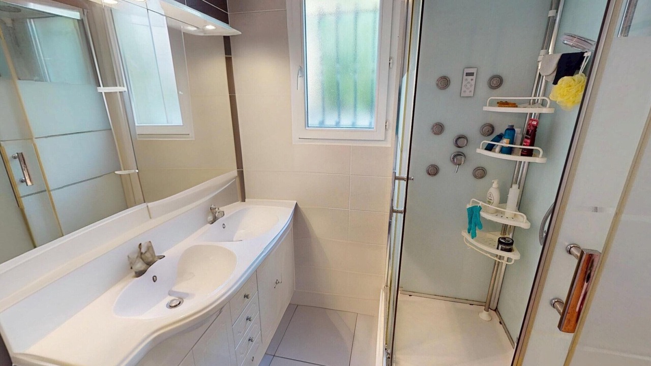 Photo of Bathroom in Gigean