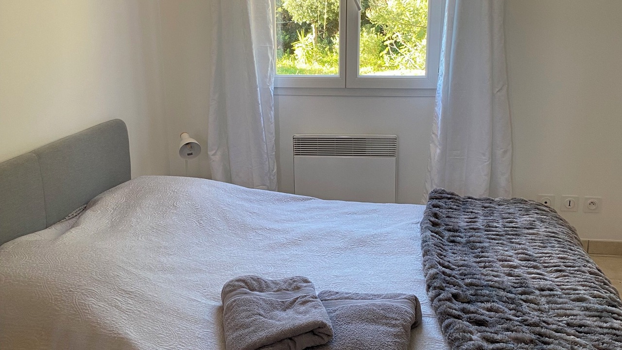 Photo of Bedroom in Giens