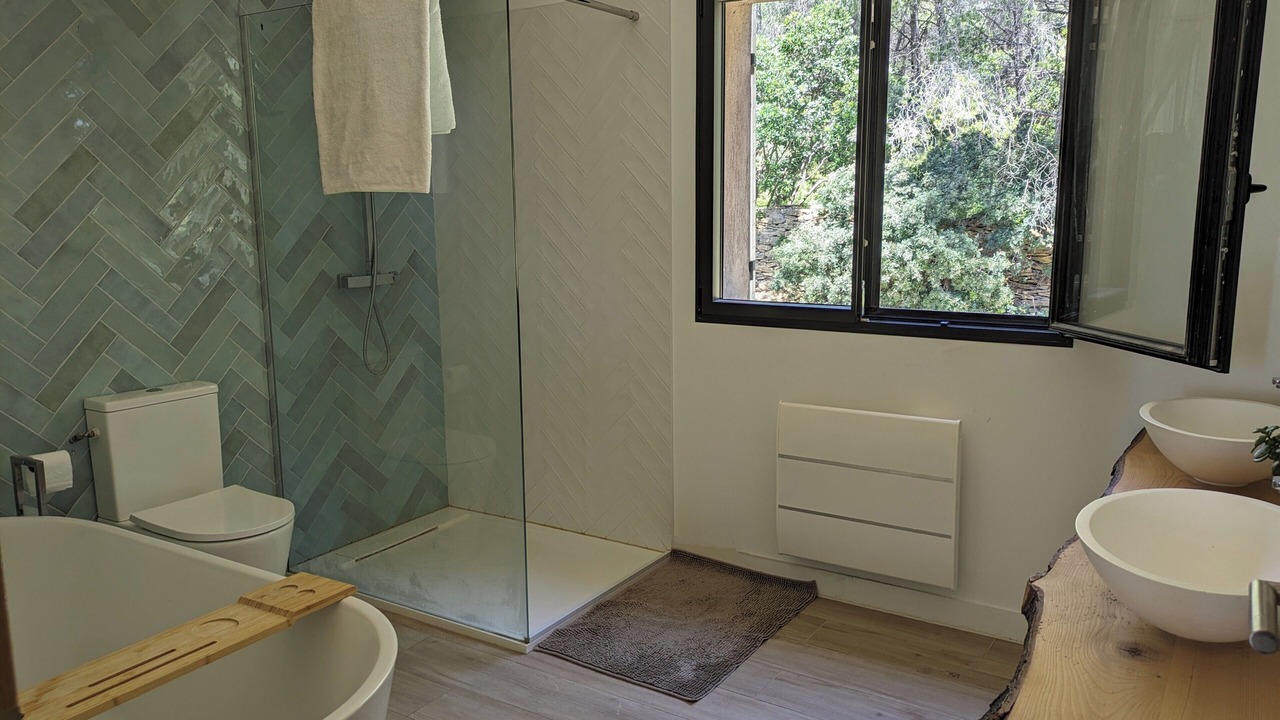 Photo of Bathroom in Ceyreste